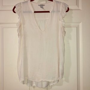 Cream V-Neck Tunic Blouse SIZE: MEDIUM